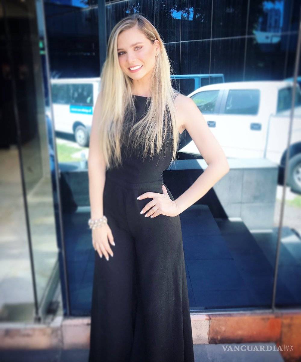 $!Legionarios de Cristo investiga presunto abuso sexual de cura contra cantante Analú