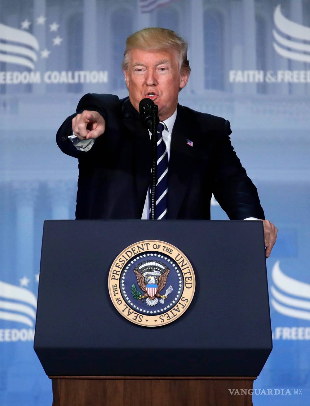 $!Usuarios de Twitter bloqueados por Trump alegan censura