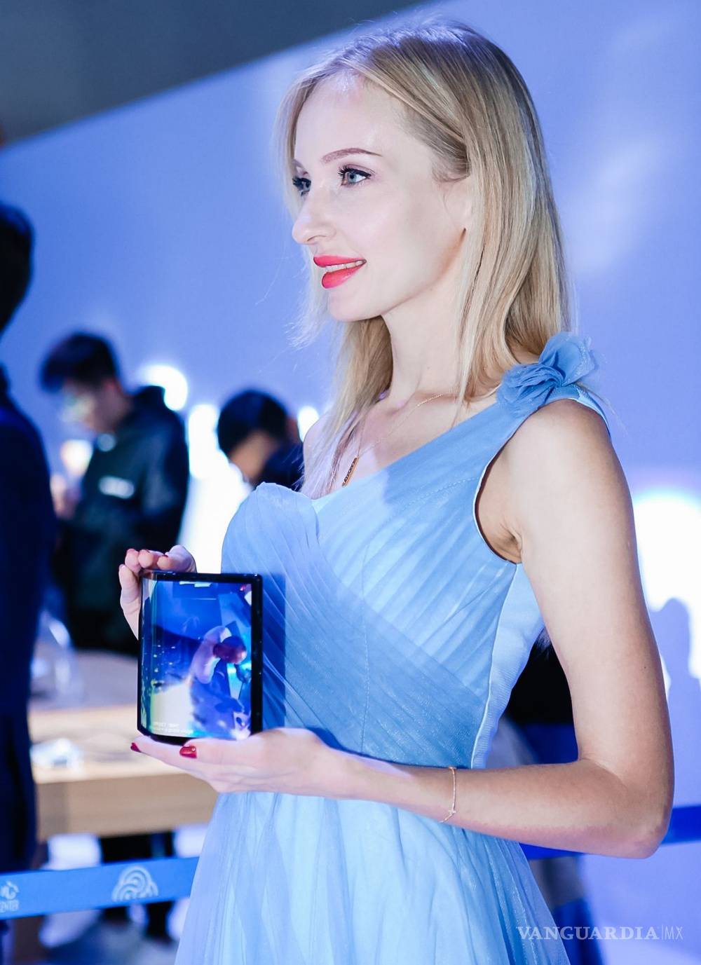 $!FlexPai, Royole lanza el primer smartphone plegable del mundo