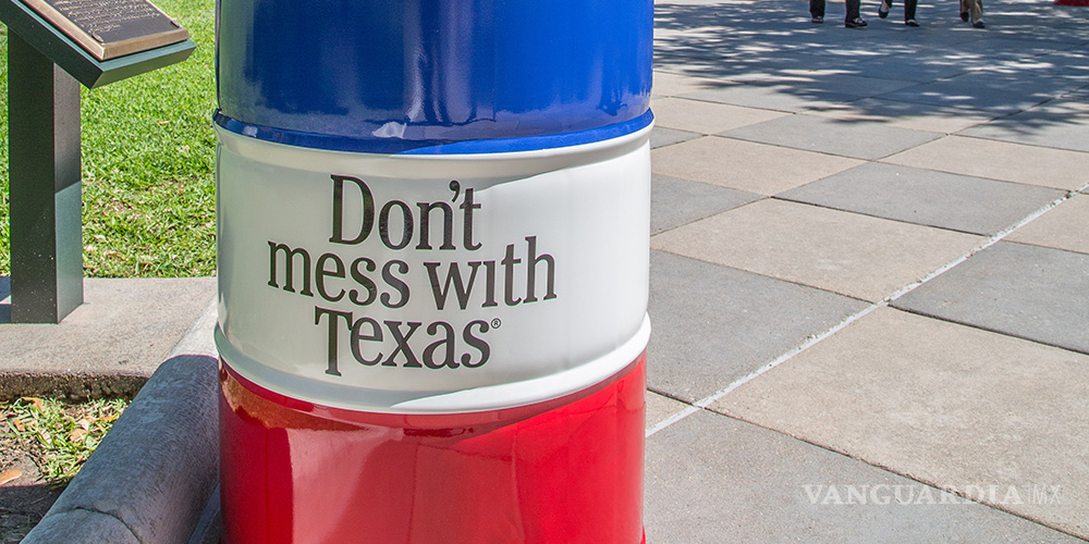 $!Don't mess with Texas trash can