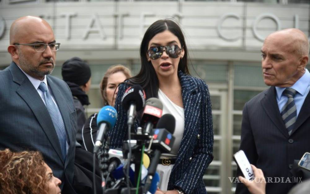 Pide FBI mantener "bajo llave" denuncia contra Emma Coronel por seguridad de testigos