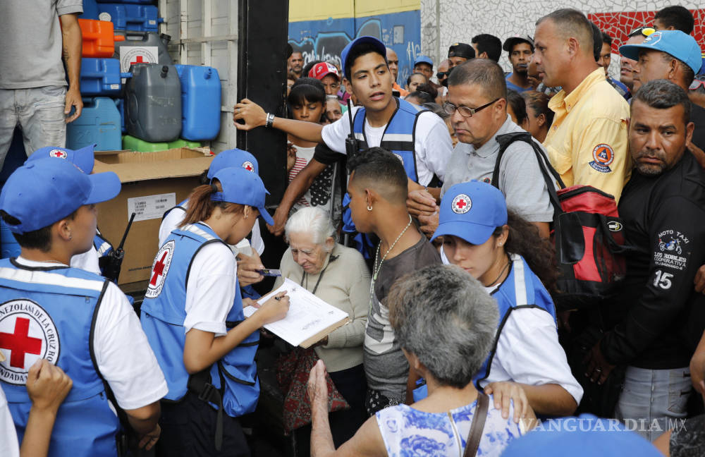 $!Primer cargamento de ayuda humanitaria de la Cruz Roja llega a Venezuela