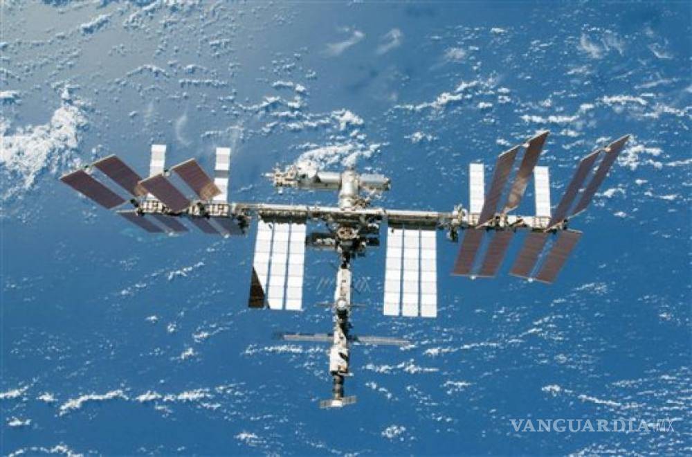 $!Encuentran bacterias en Estación Espacial Internacional