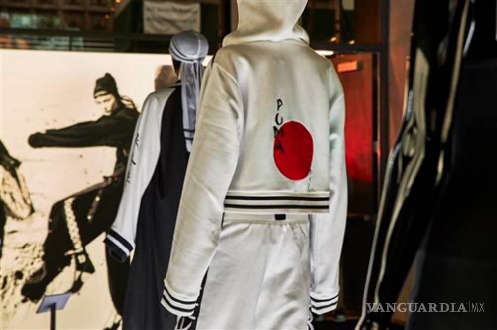 $!"Si los locos Addams hicieran ejercicio usarían mi nueva colección de ropa": Rihanna