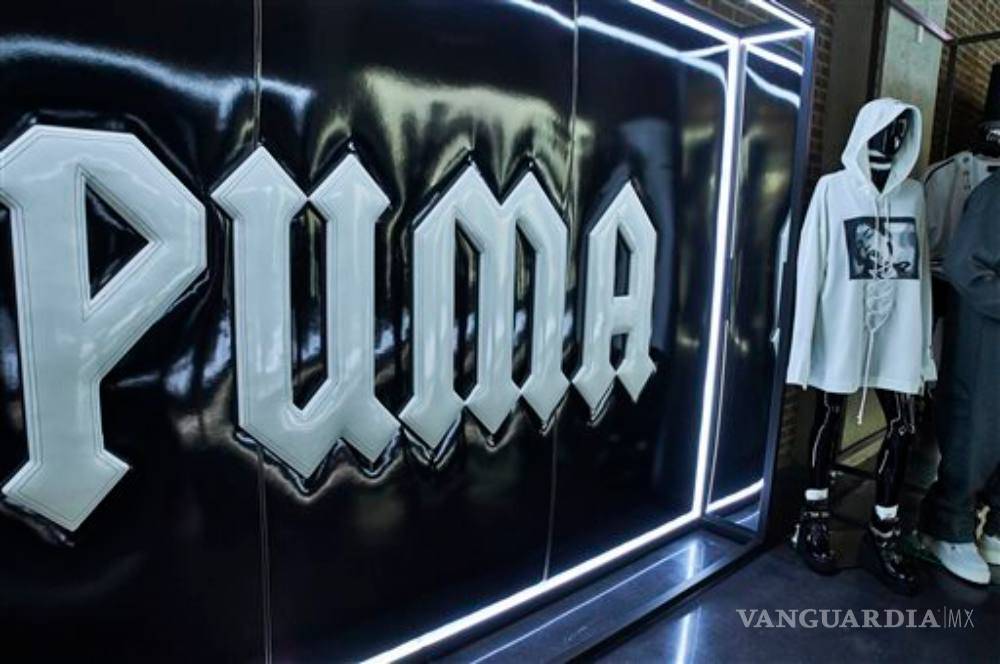 $!"Si los locos Addams hicieran ejercicio usarían mi nueva colección de ropa": Rihanna