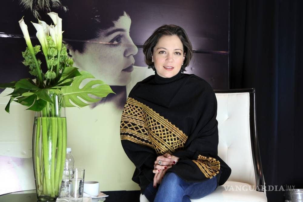$!"Hasta la raíz" invita a conocer el proceso de grabación de Natalia Lafourcade