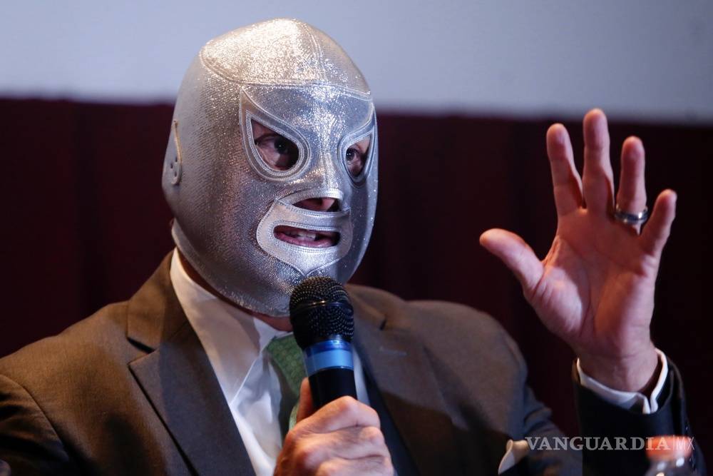 $!Alistan serie de El Santo