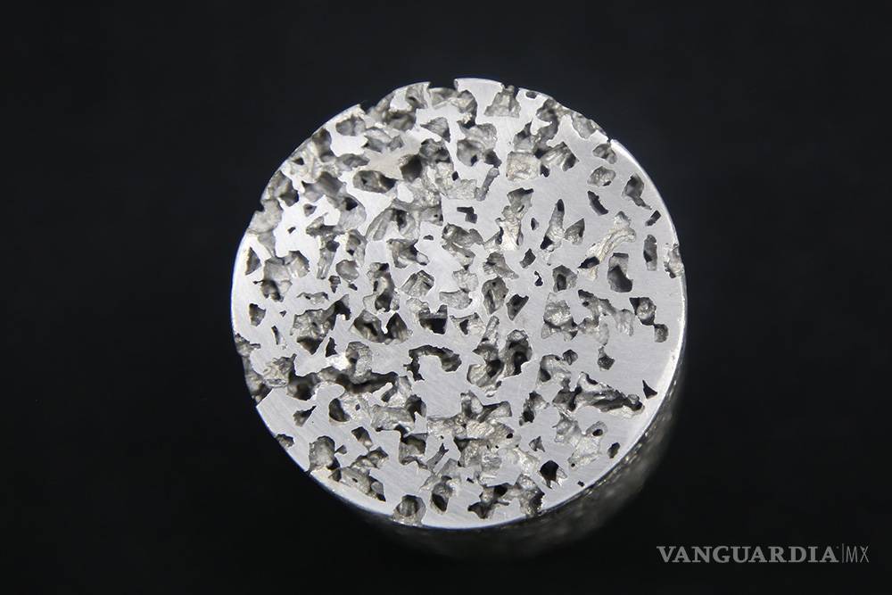 $!Científico mexicano innova en la producción de espumas metálicas
