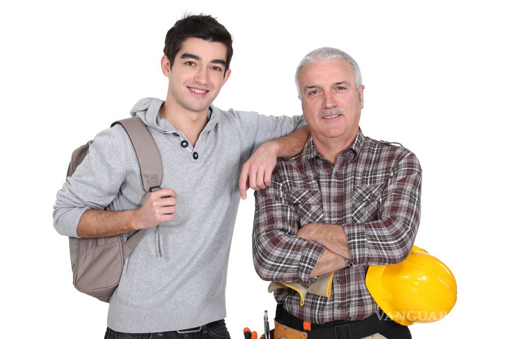 $!4 ventajas de que tu hijos estudien y trabajen al tiempo