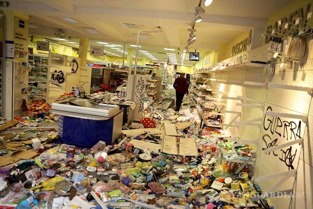 $!Segunda jornada de disturbios durante el G20 en Hamburgo