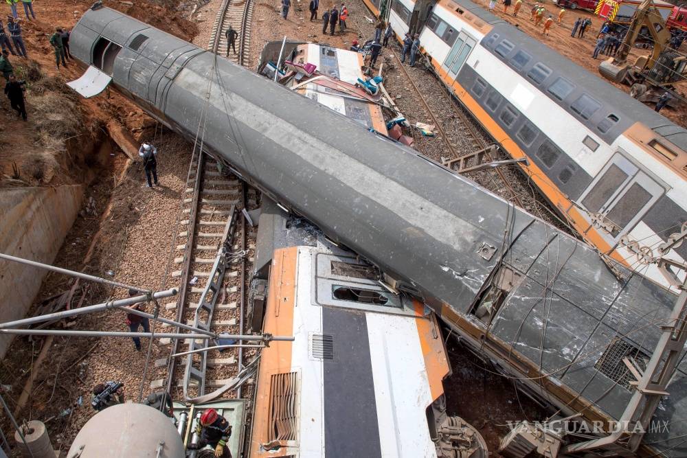 $!Al menos 6 muertos y 86 heridos al descarrilarse tren de pasajeros en Marruecos