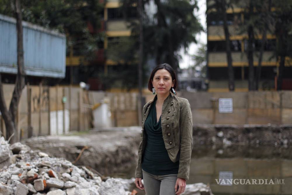 $!Un año bajo techos de plástico, la vida después del sismo en México