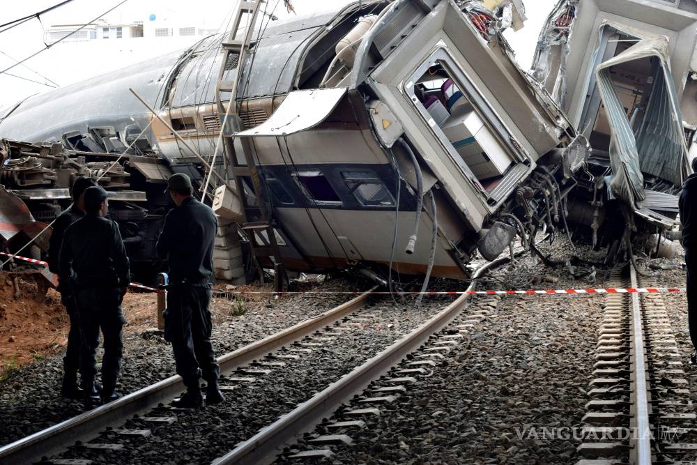 $!Al menos 6 muertos y 86 heridos al descarrilarse tren de pasajeros en Marruecos
