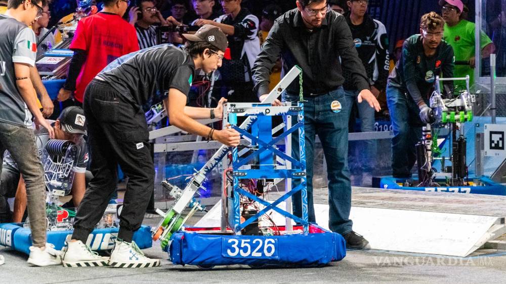 Competencia First ¡Orgullo Coahuilense! Equipo de prepaTec Saltillo representará a México ...