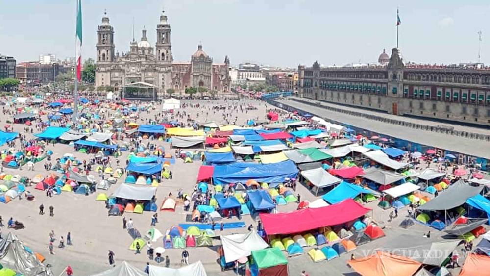 Inician maestros del CNTE paro de 72 horas para exigir mejoras laborales