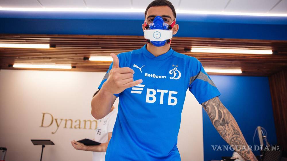 Oficialmente, Luis Chávez es jugador del Dinamo de Moscú