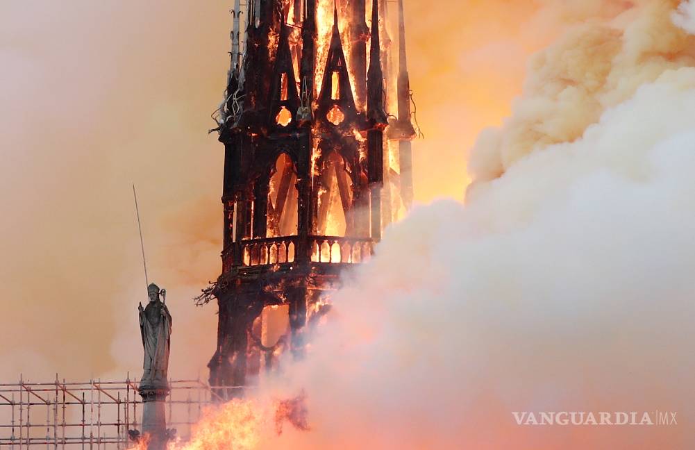 $!Catedral de Notre Dame, monumento más visitado de Francia y símbolo de su historia
