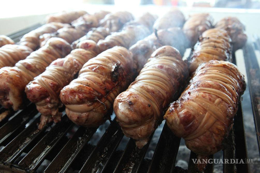 $!Saltillo de manteles largos. Y para celebrar... ¡Cabrito!