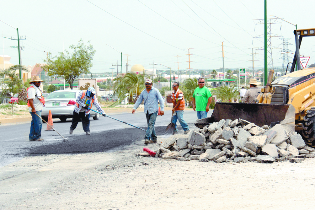 $!Coahuilenses cruzan la frontera para vender su sangre