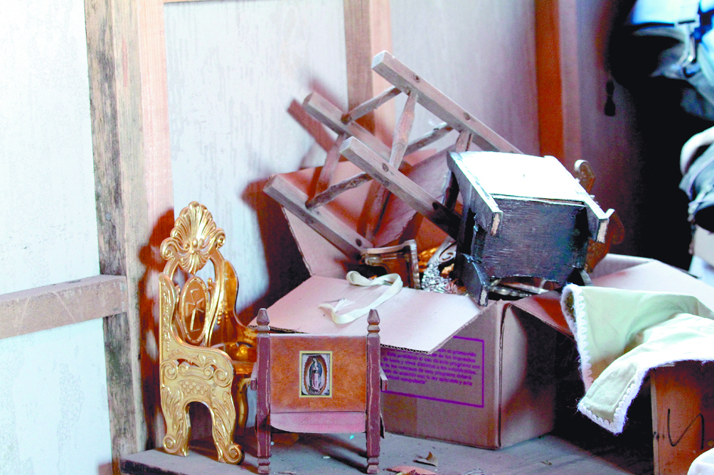 $!Vive saltillense con 20 Niños Dios... y quiere más