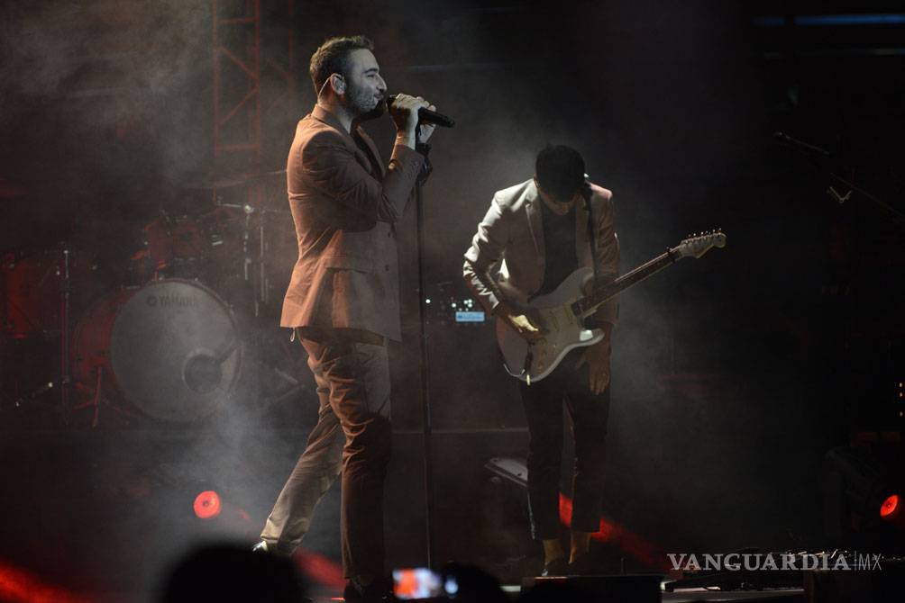 $!Reik se rinde ante el desamor de Saltillo