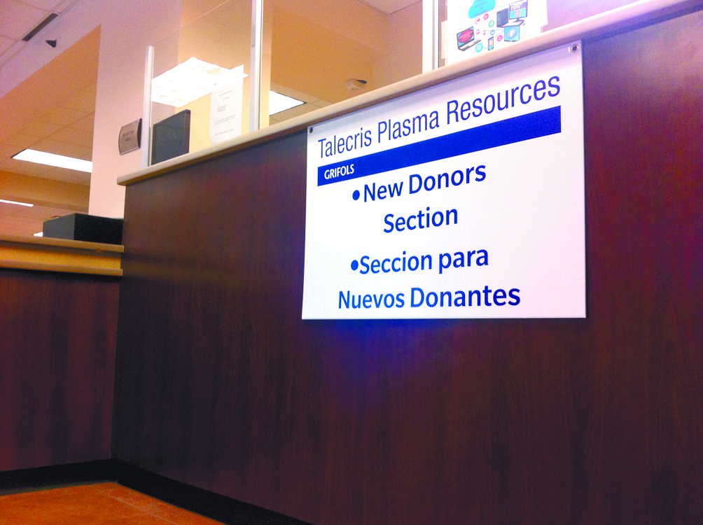 $!Coahuilenses cruzan la frontera para vender su sangre