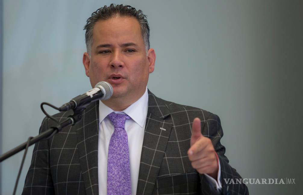 Santiago Nieto defiende actuación de UIF ante críticas de la FGR