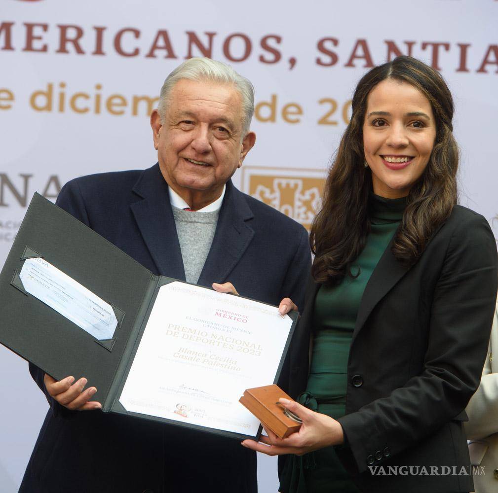 $!La árbitra Blanca Casale se convirtió en la primera árbitra mujer de toda la historia en dirigir un juego en el Mundial de Básquetbol de la FIBA.