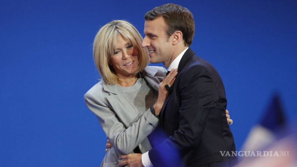 $!Brigitte Macron, la esposa 25 años mayor del presidente de Francia