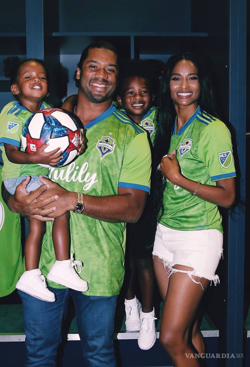 $!Eva Longoria, Mesut Özil y otras celebridades que invierten en el futbol