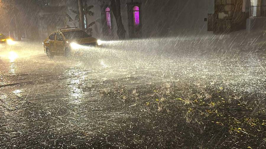 Especialistas prevén lluvias por encima del promedio y una temporada ciclónica activa durante el verano de 2026, afectando principalmente al occidente, centro y sureste del país.