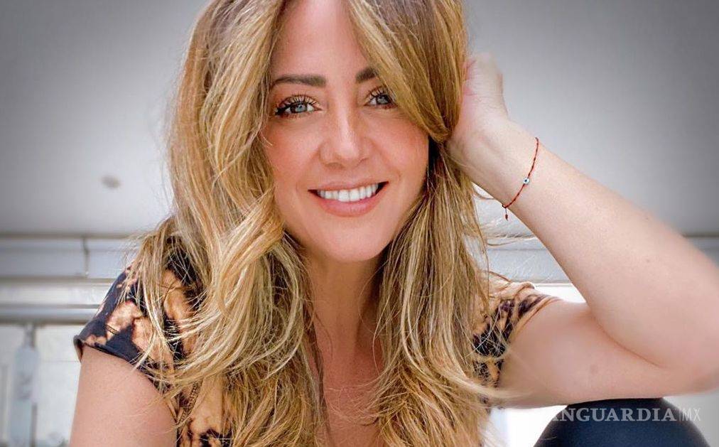 "Ya bájenle generaciones de cristal": Defiende Andrea Legarreta a Paco de Miguel y Los Ángeles Azules