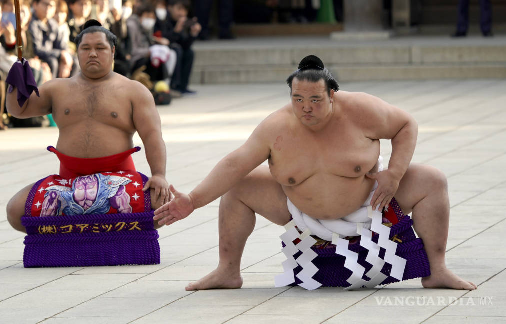 $!Kisenosato, el “gran campeón” de sumo anuncia su retiro