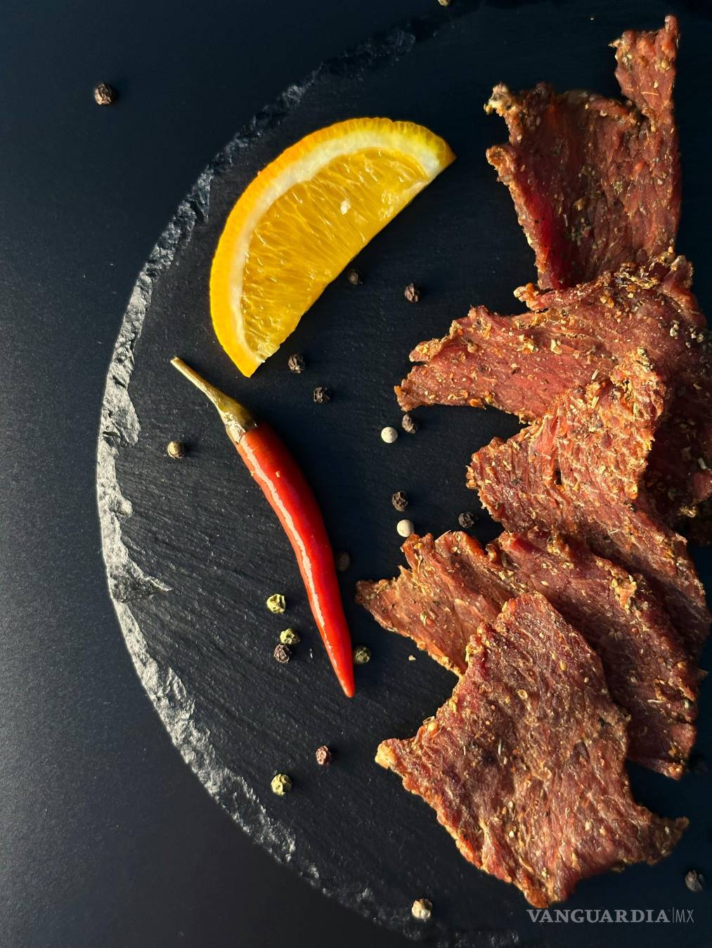 $!La carne seca puede ayudar a controlar el apetito gracias a su alto contenido de proteína, lo que favorece la saciedad.