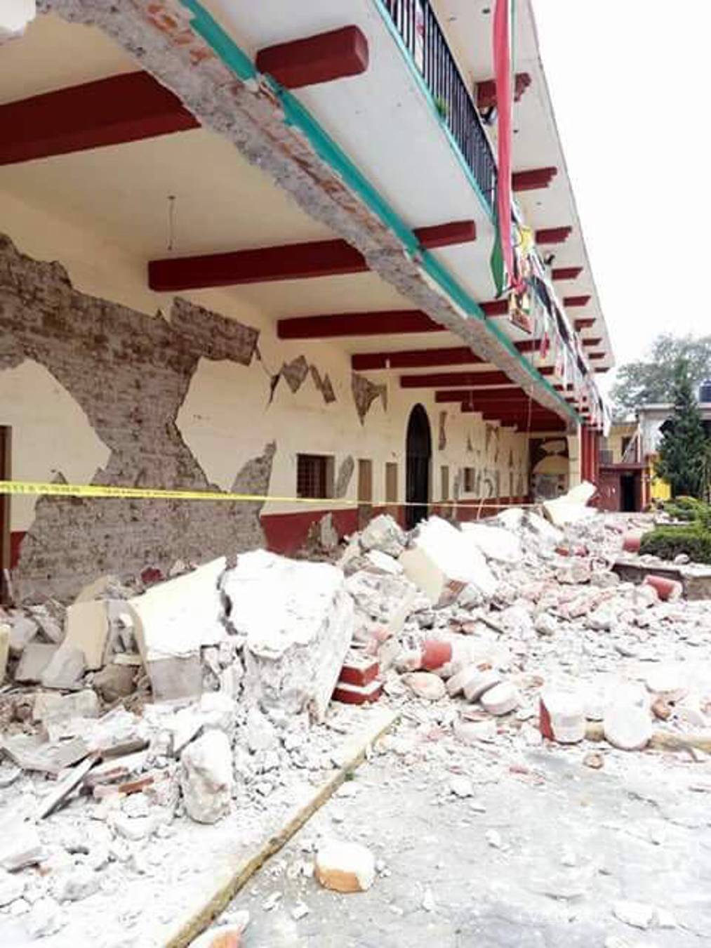 $!“Zona de guerra”: Así describen a Jojutla los afectados por el sismo en Morelos