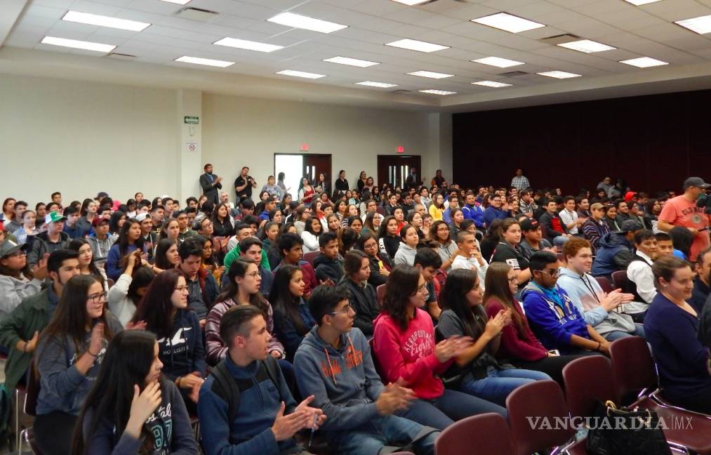 $!Ofrece Municipio de Saltillo foro a estudiantes para enfrentar el bullying