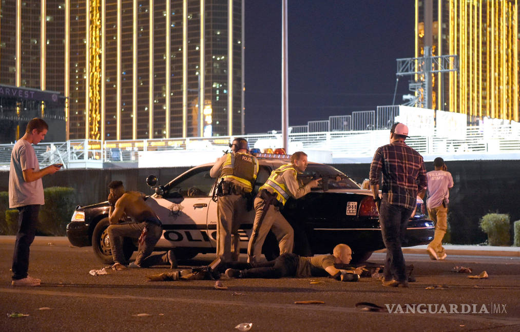 $!Aumenta la cifra a 58 muertos y 515 heridos tras tiroteo en Las Vegas