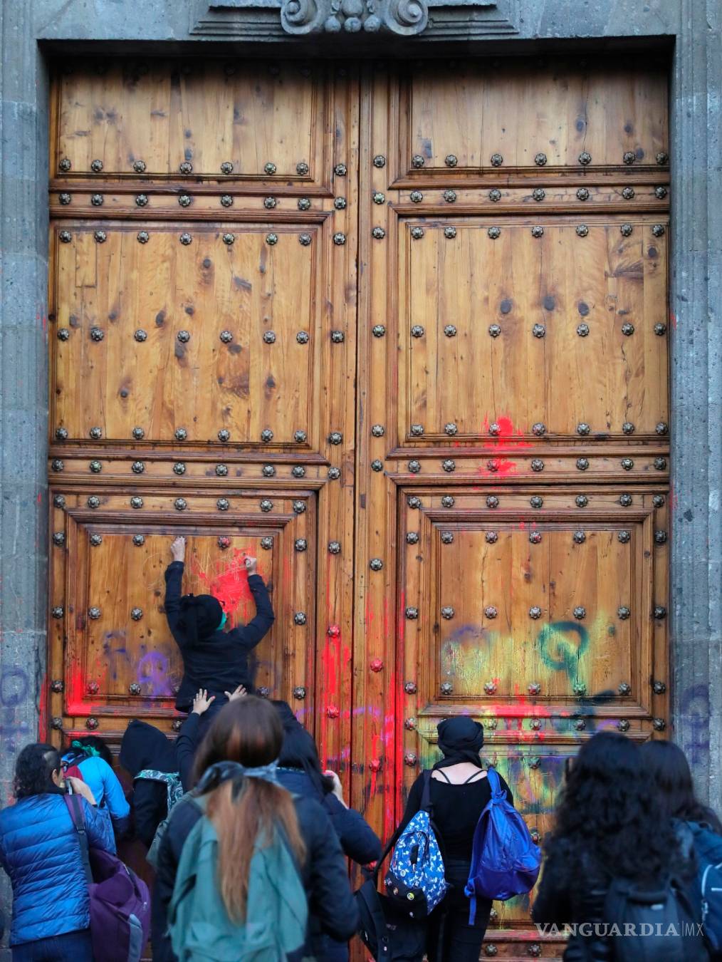 $!Feministas con ira, dolor y frustración mira estas imágenes