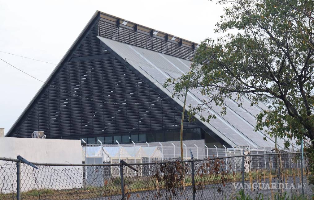 $!Fotografía del 'Centro Multiservicios' este viernes, en Tapachula (México) para atender a solicitantes de asilo y refugiados en Tapachula.