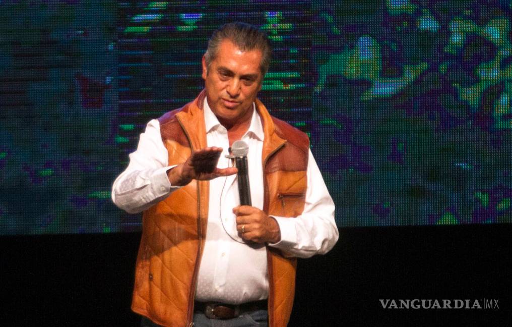 El Bronco reduce 50% a la tenencia y el 20% de salario a funcionarios