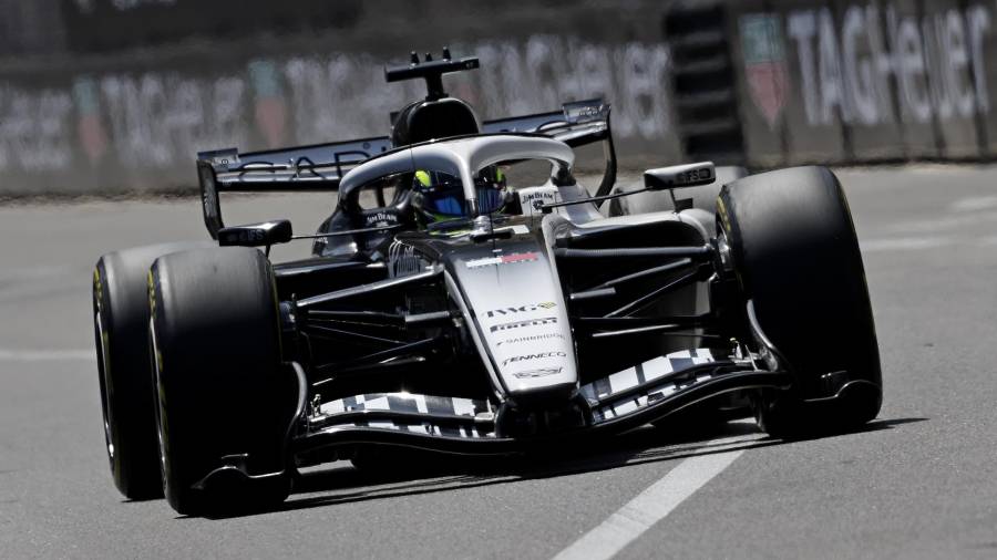 Checo Pérez estuvo cerca de firmar los primeros puntos de Cadillac en Fórmula 1, pero una sanción posterior lo dejó fuera del Top 10 en Mónaco.