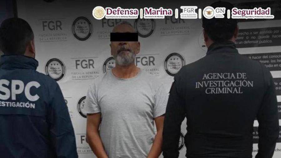 Elementos de la Secretaría de Seguridad y Protección Ciudadana, en colaboración con demás autoridades, cumplimentaron la orden de aprehensión contra Alejandro Benítez Palacios, alias ‘El Cholo Palacios’, presunto jefe de plaza de Guerreros Unidos y vinculado a la desaparición de los 43 normalistas de Ayotzinapa.