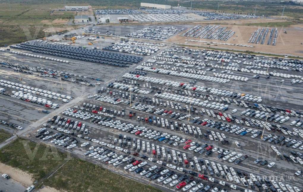 Coahuila: Así lucen miles de autos parados por falta de chips en Saltillo y Ramos Arizpe