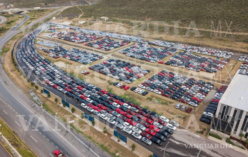 Coahuila: Así lucen miles de autos parados por falta de chips en Saltillo y Ramos Arizpe