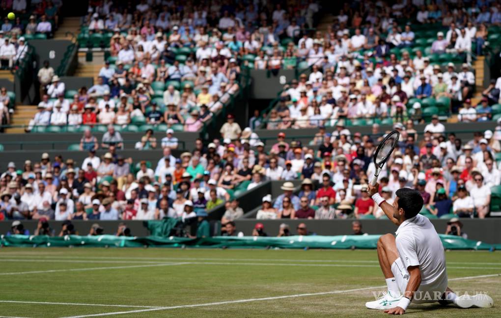 $!Novak Djokovic cae, pero avanza a los Octavos de Final de Wimbledon