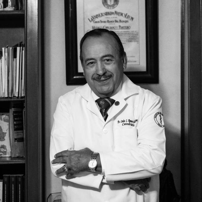 El doctor Ramos es un eterno estudiante de la Medicina Interna.