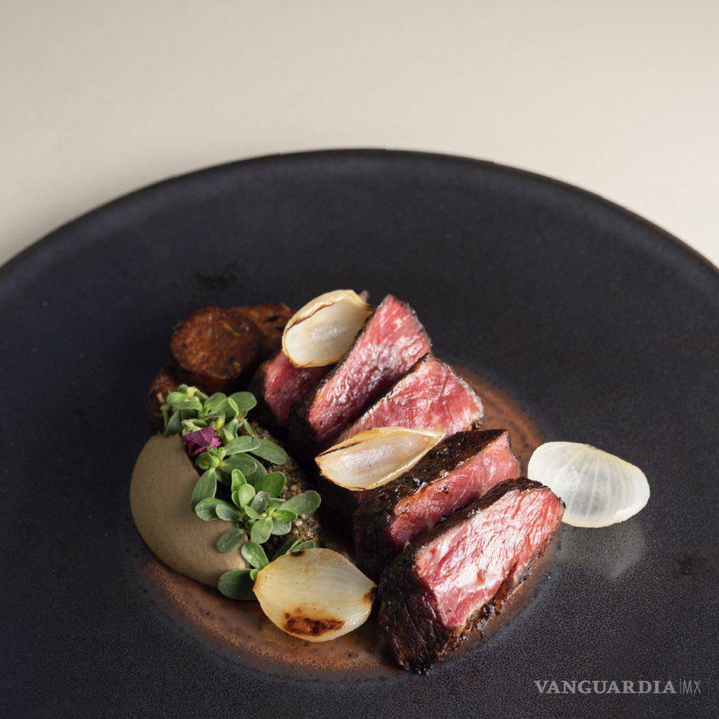 $!Las entradas van desde los 210 hasta los 350 pesos, mientras que los platos principales van desde los 440 a 540 pesos.