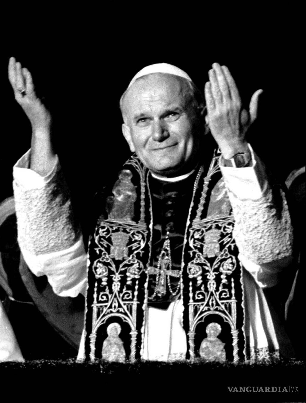 $!Así celebran el centenario del nacimiento de Juan Pablo II en tiempos del coronavirus (fotos)