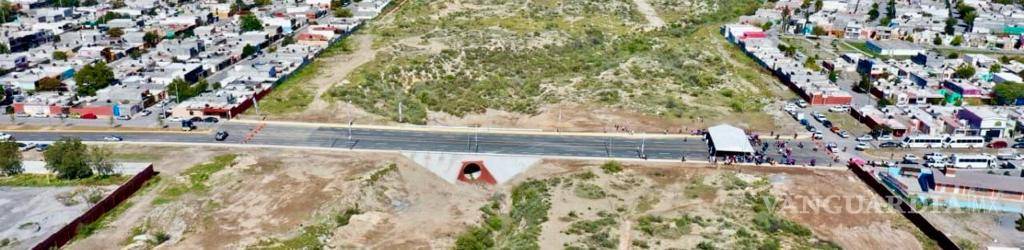 $!El puente que une a las colonias Zaragoza y Mirasierra tuvo una inversión de poco más de 13 millones de pesos.