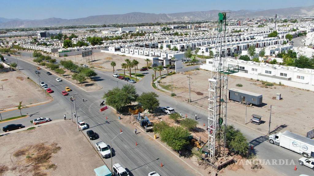 Supervisa Román Alberto Cepeda nuevo pozo de agua en oriente de Torreón